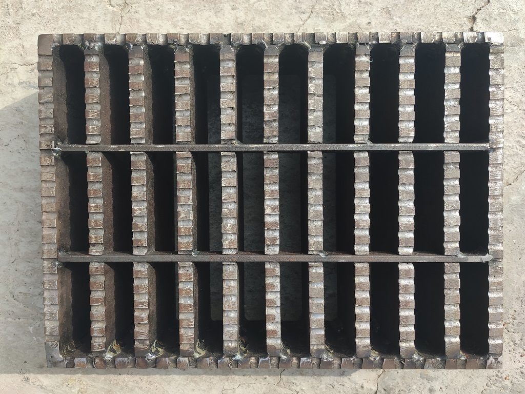 Heavy-duty-grating-dubai-suppliers-uae