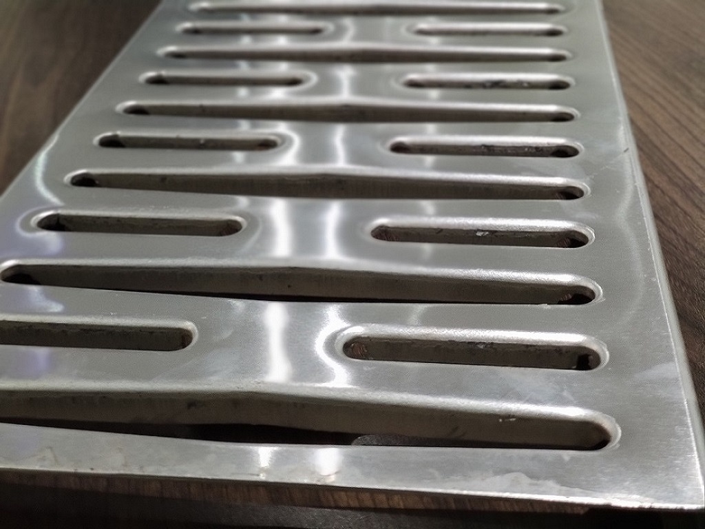 Plank-grating-suppliers-dubai-ajman